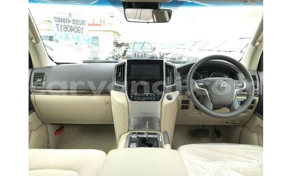 Nunua Imported Toyota Land Cruiser Nyingine Gari ndani ya Import - Dubai nchini Zambia Nunua Imported Toyota Land Cruiser Nyingine Gari ndani ya Import - Dubai nchini Zambia