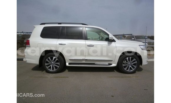 Buy Import Toyota Land Cruiser White Car in Import - Dubai in Zambia Buy Import Toyota Land Cruiser White Car in Import - Dubai in Zambia