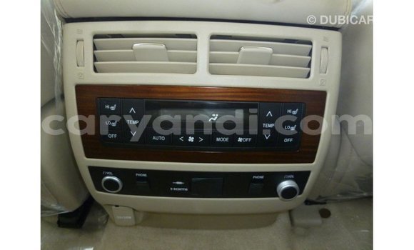 Nunua Imported Toyota Land Cruiser Nyeupe Gari ndani ya Import - Dubai nchini Zambia Nunua Imported Toyota Land Cruiser Nyeupe Gari ndani ya Import - Dubai nchini Zambia