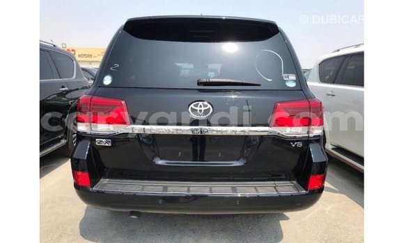 Nunua Imported Toyota Land Cruiser Nyeusi Gari ndani ya Import - Dubai nchini Zambia Nunua Imported Toyota Land Cruiser Nyeusi Gari ndani ya Import - Dubai nchini Zambia