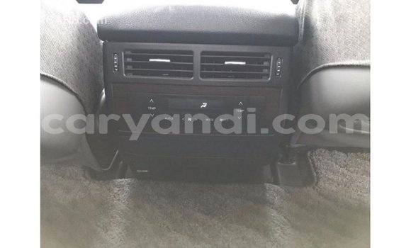 Nunua Imported Toyota Land Cruiser Nyeupe Gari ndani ya Import - Dubai nchini Zambia Nunua Imported Toyota Land Cruiser Nyeupe Gari ndani ya Import - Dubai nchini Zambia