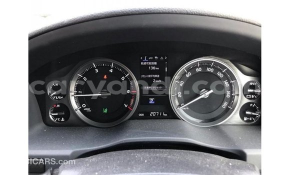 Nunua Imported Toyota Land Cruiser Nyeupe Gari ndani ya Import - Dubai nchini Zambia Nunua Imported Toyota Land Cruiser Nyeupe Gari ndani ya Import - Dubai nchini Zambia