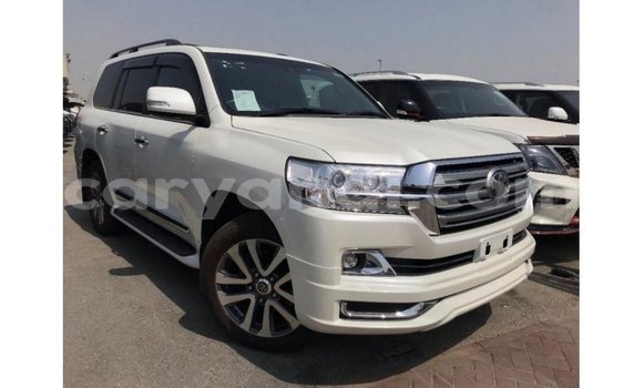 Buy Import Toyota Land Cruiser White Car in Import - Dubai in Zambia Buy Import Toyota Land Cruiser White Car in Import - Dubai in Zambia