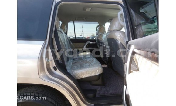 Nunua Imported Toyota Land Cruiser Nyingine Gari ndani ya Import - Dubai nchini Zambia Nunua Imported Toyota Land Cruiser Nyingine Gari ndani ya Import - Dubai nchini Zambia