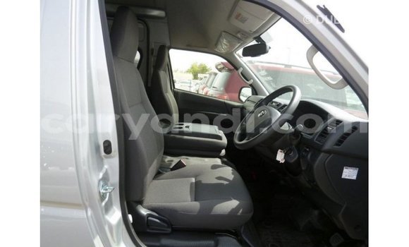 Tenga Imported Toyota Hiace Zvimwe Mota in Import - Dubai in Zambia Tenga Imported Toyota Hiace Zvimwe Mota in Import - Dubai in Zambia