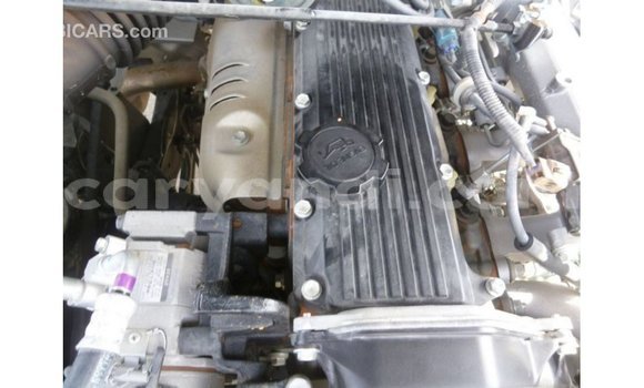 Nunua Imported Toyota Land Cruiser Nyeupe Gari ndani ya Import - Dubai nchini Zambia Nunua Imported Toyota Land Cruiser Nyeupe Gari ndani ya Import - Dubai nchini Zambia