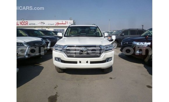 Buy Import Toyota Land Cruiser White Car in Import - Dubai in Zambia Buy Import Toyota Land Cruiser White Car in Import - Dubai in Zambia