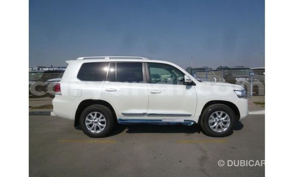 Buy Import Toyota Land Cruiser White Car in Import - Dubai in Zambia Buy Import Toyota Land Cruiser White Car in Import - Dubai in Zambia