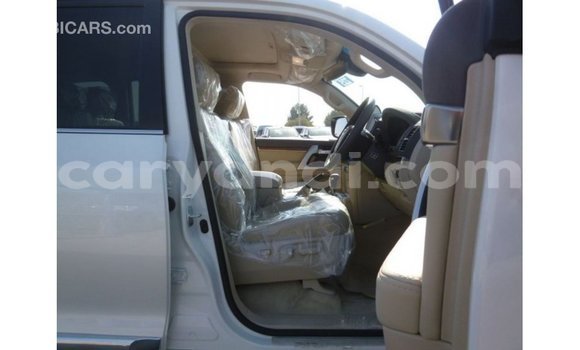 Buy Import Toyota Land Cruiser White Car in Import - Dubai in Zambia Buy Import Toyota Land Cruiser White Car in Import - Dubai in Zambia