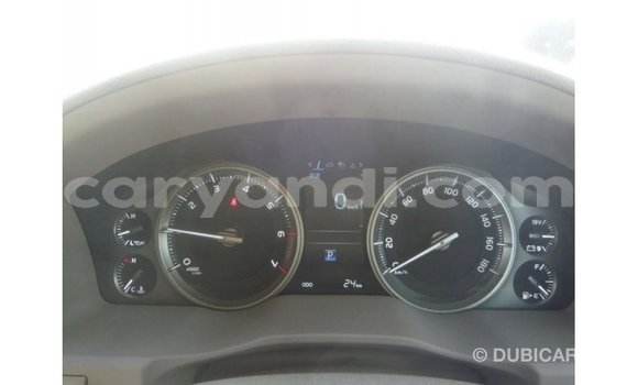 Nunua Imported Toyota Land Cruiser Nyeupe Gari ndani ya Import - Dubai nchini Zambia Nunua Imported Toyota Land Cruiser Nyeupe Gari ndani ya Import - Dubai nchini Zambia