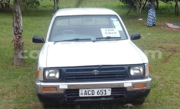 Buy Used Toyota Pickup White Car in Chipata in Zambia Buy Used Toyota Pickup White Car in Chipata in Zambia
