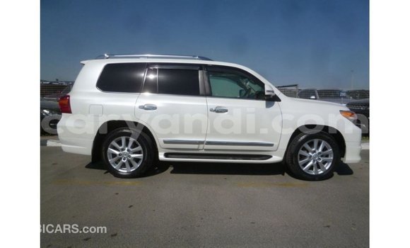 Buy Import Toyota Land Cruiser White Car in Import - Dubai in Zambia Buy Import Toyota Land Cruiser White Car in Import - Dubai in Zambia