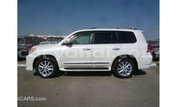 Buy Import Toyota Land Cruiser White Car in Import - Dubai in Zambia Buy Import Toyota Land Cruiser White Car in Import - Dubai in Zambia