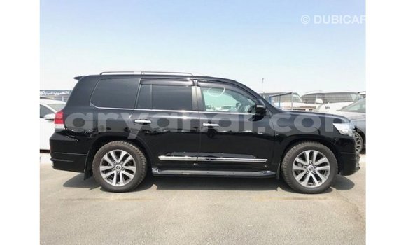 Nunua Imported Toyota Land Cruiser Nyeusi Gari ndani ya Import - Dubai nchini Zambia Nunua Imported Toyota Land Cruiser Nyeusi Gari ndani ya Import - Dubai nchini Zambia