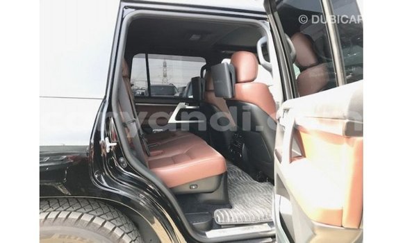 Nunua Imported Toyota Land Cruiser Nyeusi Gari ndani ya Import - Dubai nchini Zambia Nunua Imported Toyota Land Cruiser Nyeusi Gari ndani ya Import - Dubai nchini Zambia