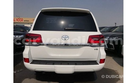 Buy Import Toyota Land Cruiser White Car in Import - Dubai in Zambia Buy Import Toyota Land Cruiser White Car in Import - Dubai in Zambia
