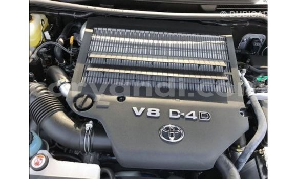 Buy Import Toyota Land Cruiser White Car in Import - Dubai in Zambia Buy Import Toyota Land Cruiser White Car in Import - Dubai in Zambia