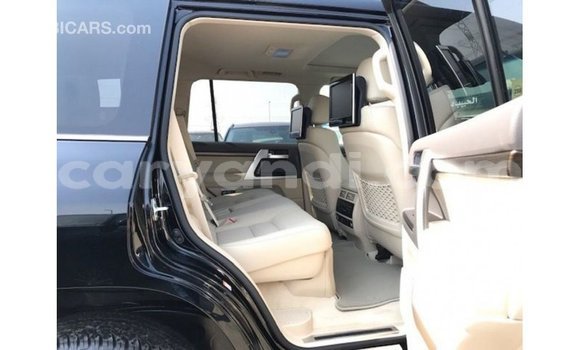 Buy Import Toyota Land Cruiser Black Car in Import - Dubai in Zambia Buy Import Toyota Land Cruiser Black Car in Import - Dubai in Zambia
