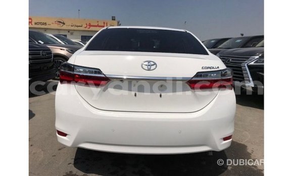 Acheter Import Voiture Toyota Corolla Blanc à Import - Dubai, Zambie Acheter Import Voiture Toyota Corolla Blanc à Import - Dubai, Zambie