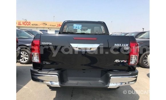 Nunua Imported Toyota Hilux Nyeusi Gari ndani ya Import - Dubai nchini Zambia Nunua Imported Toyota Hilux Nyeusi Gari ndani ya Import - Dubai nchini Zambia