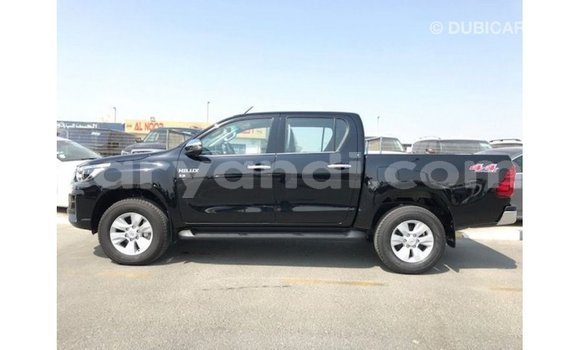 Nunua Imported Toyota Hilux Nyeusi Gari ndani ya Import - Dubai nchini Zambia Nunua Imported Toyota Hilux Nyeusi Gari ndani ya Import - Dubai nchini Zambia