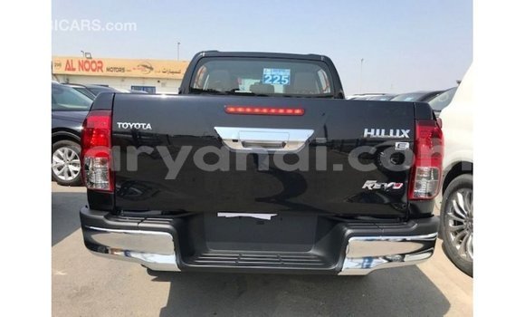 Nunua Imported Toyota Hilux Nyeusi Gari ndani ya Import - Dubai nchini Zambia Nunua Imported Toyota Hilux Nyeusi Gari ndani ya Import - Dubai nchini Zambia