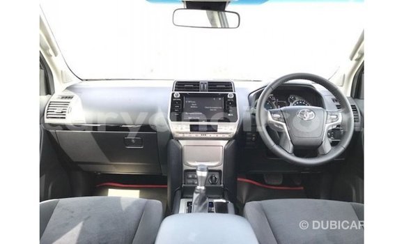 Nunua Imported Toyota Prado Nyeupe Gari ndani ya Import - Dubai nchini Zambia Nunua Imported Toyota Prado Nyeupe Gari ndani ya Import - Dubai nchini Zambia