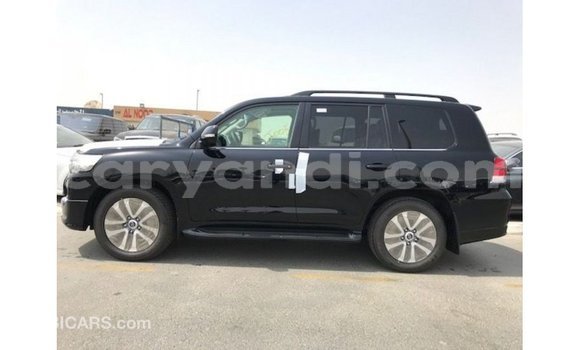 Acheter Import Voiture Toyota Land Cruiser Noir à Import - Dubai, Zambie Acheter Import Voiture Toyota Land Cruiser Noir à Import - Dubai, Zambie