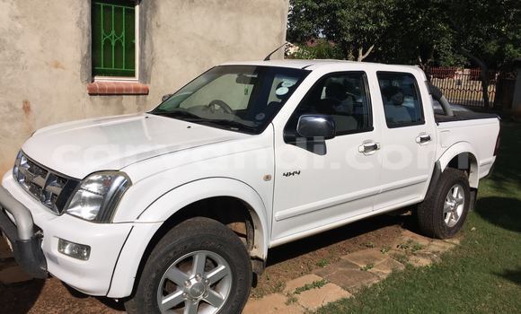 Acheter Occasion Voiture Isuzu D–MAX Blanc à Chingola, Zambie Acheter Occasion Voiture Isuzu D–MAX Blanc à Chingola, Zambie