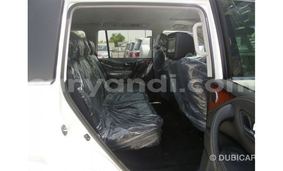 Nunua Imported Infiniti Q Nyeupe Gari ndani ya Import - Dubai nchini Zambia Nunua Imported Infiniti Q Nyeupe Gari ndani ya Import - Dubai nchini Zambia