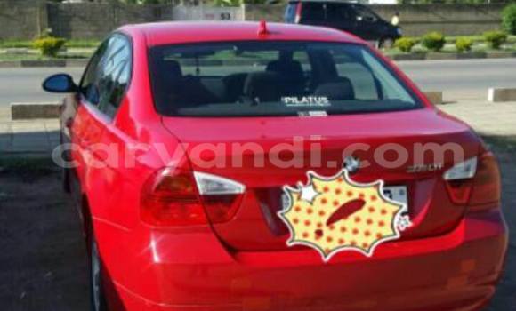 Tenga Tsaru BMW 3–Series Tsvuku Mota in Chipata in Zambia Tenga Tsaru BMW 3–Series Tsvuku Mota in Chipata in Zambia