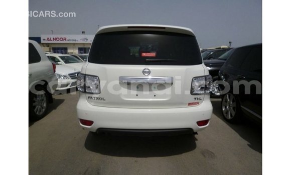 Acheter Import Voiture Nissan Patrol Blanc à Import - Dubai, Zambie Acheter Import Voiture Nissan Patrol Blanc à Import - Dubai, Zambie