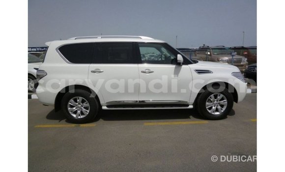 Acheter Import Voiture Nissan Patrol Blanc à Import - Dubai, Zambie Acheter Import Voiture Nissan Patrol Blanc à Import - Dubai, Zambie