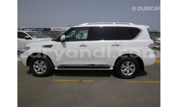 Acheter Import Voiture Nissan Patrol Blanc à Import - Dubai, Zambie Acheter Import Voiture Nissan Patrol Blanc à Import - Dubai, Zambie