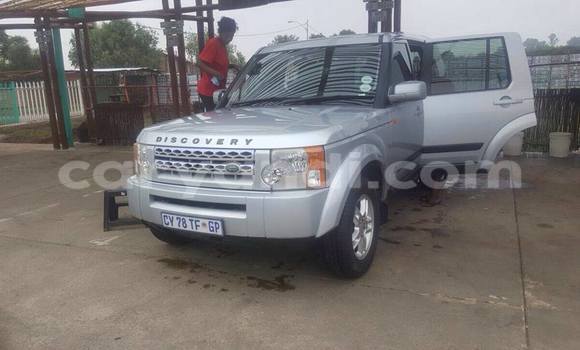 Tenga Tsaru Land Rover Discovery Sirivha Mota in Chipata in Zambia Tenga Tsaru Land Rover Discovery Sirivha Mota in Chipata in Zambia