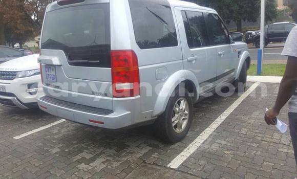 Tenga Tsaru Land Rover Discovery Sirivha Mota in Chipata in Zambia Tenga Tsaru Land Rover Discovery Sirivha Mota in Chipata in Zambia