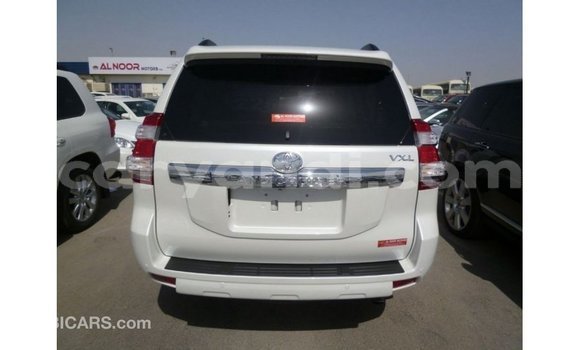 Acheter Import Voiture Toyota Prado Blanc à Import - Dubai, Zambie Acheter Import Voiture Toyota Prado Blanc à Import - Dubai, Zambie