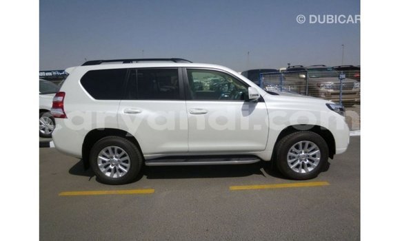 Acheter Import Voiture Toyota Prado Blanc à Import - Dubai, Zambie Acheter Import Voiture Toyota Prado Blanc à Import - Dubai, Zambie