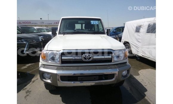 Buy Import Toyota Land Cruiser White Car in Import - Dubai in Zambia Buy Import Toyota Land Cruiser White Car in Import - Dubai in Zambia