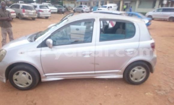 Nunua Ilio tumika Toyota Vitz Fedha Gari ndani ya Chipata nchini Zambia Nunua Ilio tumika Toyota Vitz Fedha Gari ndani ya Chipata nchini Zambia