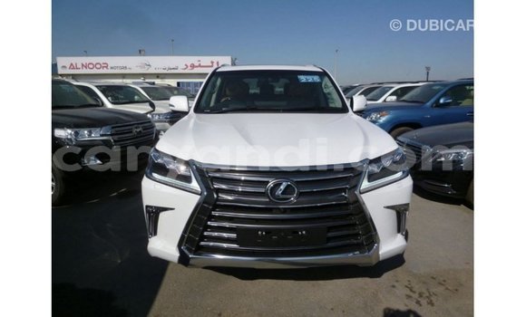 Nunua Imported Lexus LX Nyeupe Gari ndani ya Import - Dubai nchini Zambia Nunua Imported Lexus LX Nyeupe Gari ndani ya Import - Dubai nchini Zambia