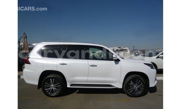 Nunua Imported Lexus LX Nyeupe Gari ndani ya Import - Dubai nchini Zambia Nunua Imported Lexus LX Nyeupe Gari ndani ya Import - Dubai nchini Zambia