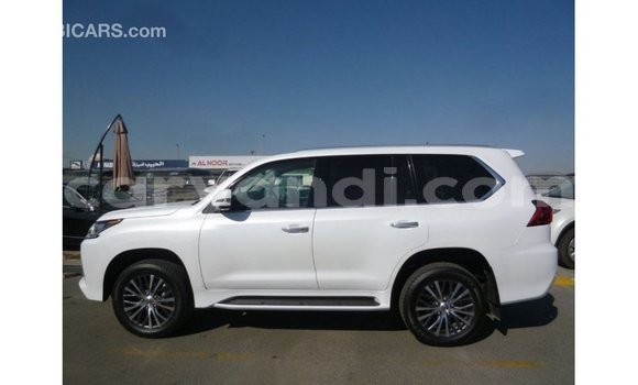 Nunua Imported Lexus LX Nyeupe Gari ndani ya Import - Dubai nchini Zambia Nunua Imported Lexus LX Nyeupe Gari ndani ya Import - Dubai nchini Zambia