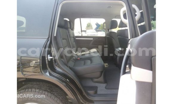 Nunua Imported Toyota Land Cruiser Nyeusi Gari ndani ya Import - Dubai nchini Zambia Nunua Imported Toyota Land Cruiser Nyeusi Gari ndani ya Import - Dubai nchini Zambia
