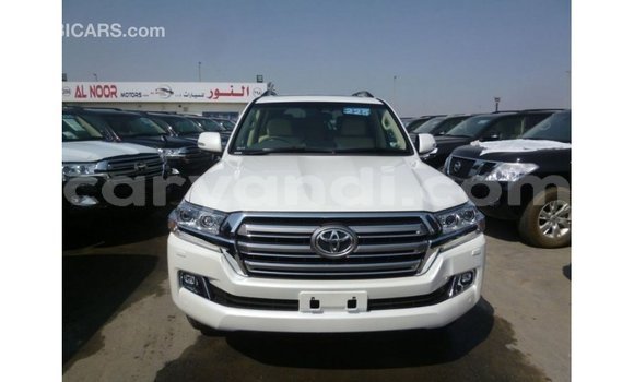 Buy Import Toyota Land Cruiser White Car in Import - Dubai in Zambia Buy Import Toyota Land Cruiser White Car in Import - Dubai in Zambia