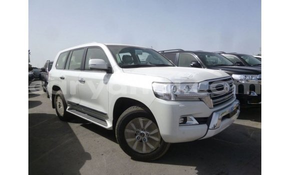 Buy Import Toyota Land Cruiser White Car in Import - Dubai in Zambia Buy Import Toyota Land Cruiser White Car in Import - Dubai in Zambia