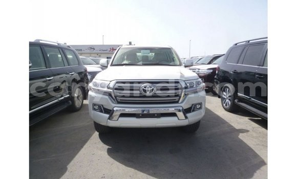 Buy Import Toyota Land Cruiser White Car in Import - Dubai in Zambia Buy Import Toyota Land Cruiser White Car in Import - Dubai in Zambia