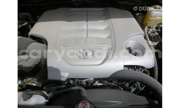 Buy Import Toyota Land Cruiser White Car in Import - Dubai in Zambia Buy Import Toyota Land Cruiser White Car in Import - Dubai in Zambia