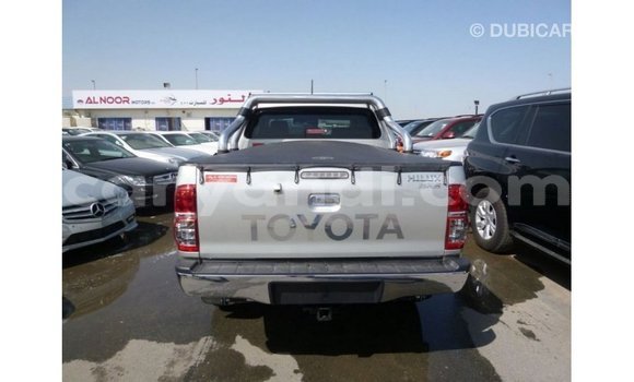 Nunua Imported Toyota Hilux Nyingine Gari ndani ya Import - Dubai nchini Zambia Nunua Imported Toyota Hilux Nyingine Gari ndani ya Import - Dubai nchini Zambia