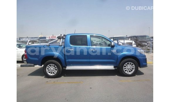 Acheter Import Voiture Toyota Hilux Bleu à Import - Dubai, Zambie Acheter Import Voiture Toyota Hilux Bleu à Import - Dubai, Zambie